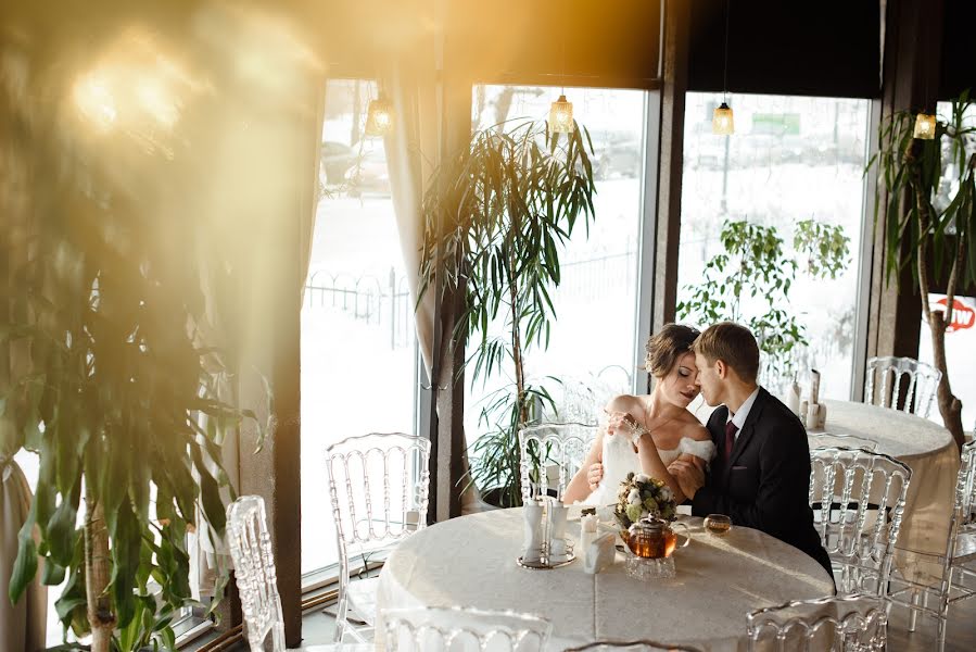 Fotógrafo de casamento Svetlana Carkova (tsarkovy). Foto de 13 de fevereiro 2018