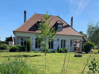 maison à Saint-Médard-de-Guizières (33)