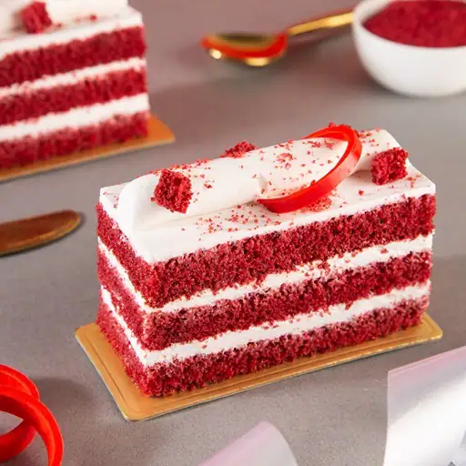 Redvelvet Cheese Frosting Eggless Pastry