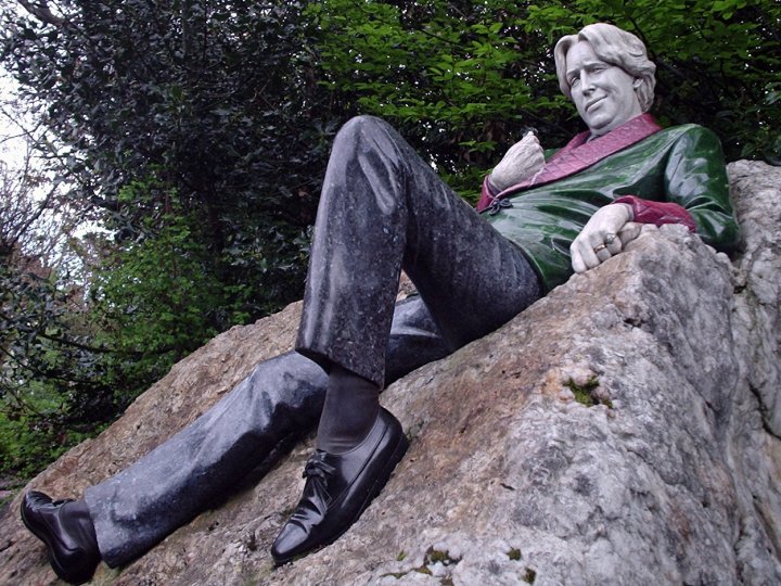 OSCAR WILDE AL MERRION GARDEN di Grisù