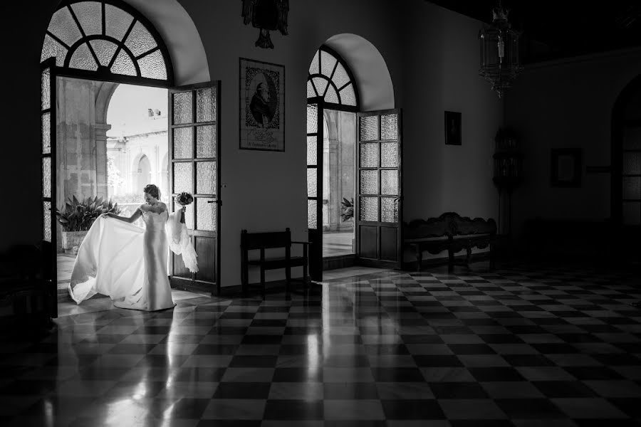 Fotografo di matrimoni Emanuelle Di Dio (emanuellephotos). Foto del 20 gennaio 2020