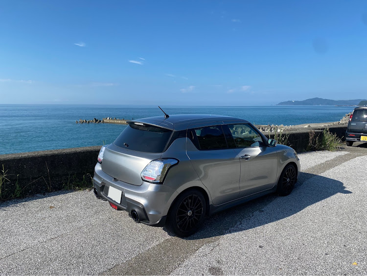スイフトスポーツの車好きのじいさんさんが投稿したカスタム事例の投稿画像3枚目