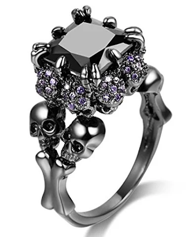 Bague tête de mort noire en zircon, - 1