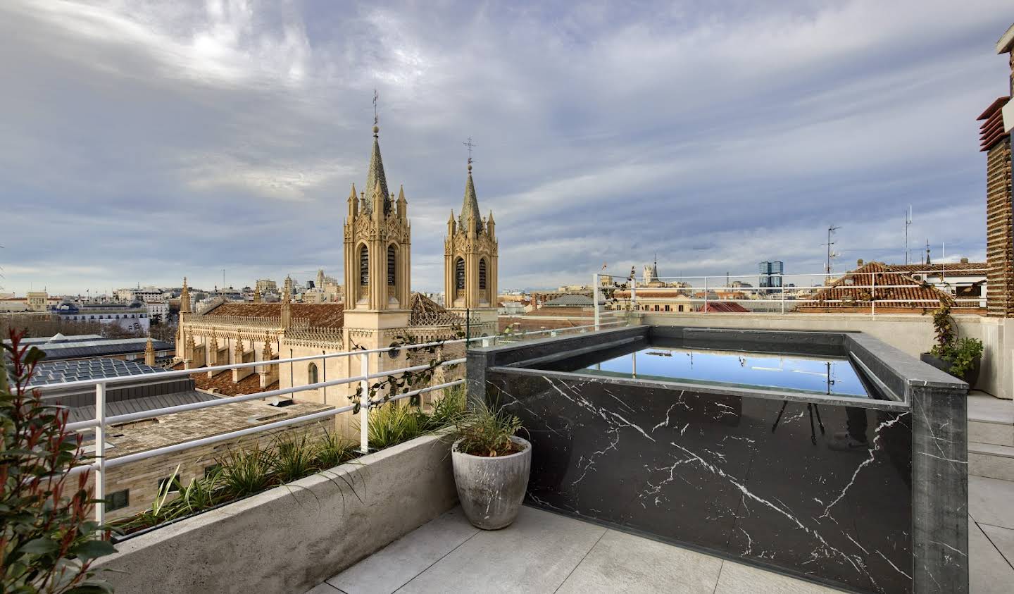 Apartment with terrace Madrid