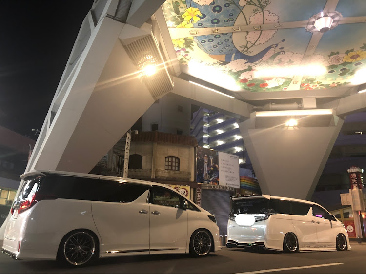 アルファードのオフ会・純正style・ドライブ・大阪ナイト写活に関するカスタム事例の投稿画像12枚目