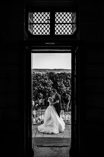 Fotografo di matrimoni Roberto Iodice (robertoiodice). Foto del 12 aprile 2021