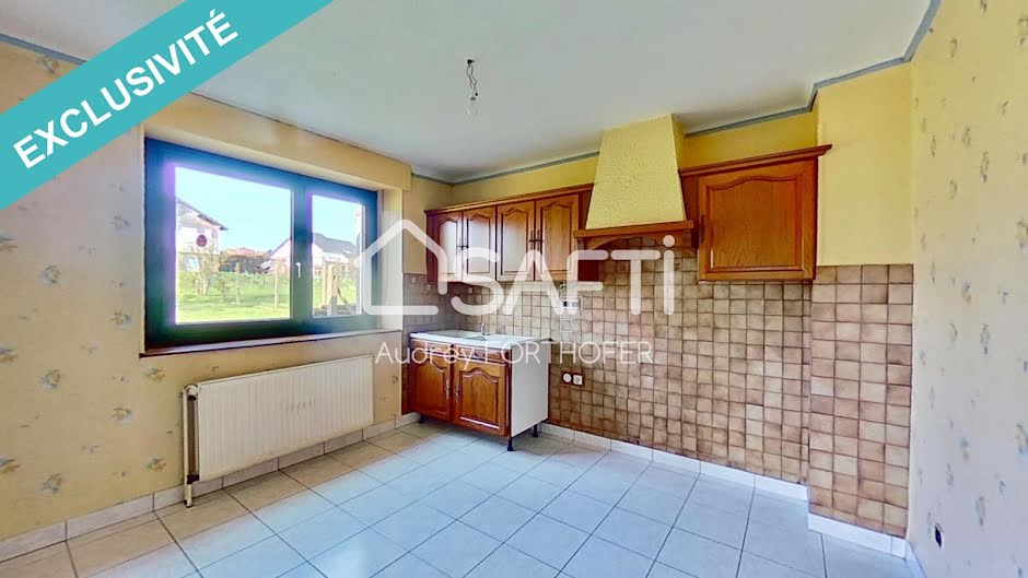 Vente maison 6 pièces 117 m² à Insming (57670), 135 000 €