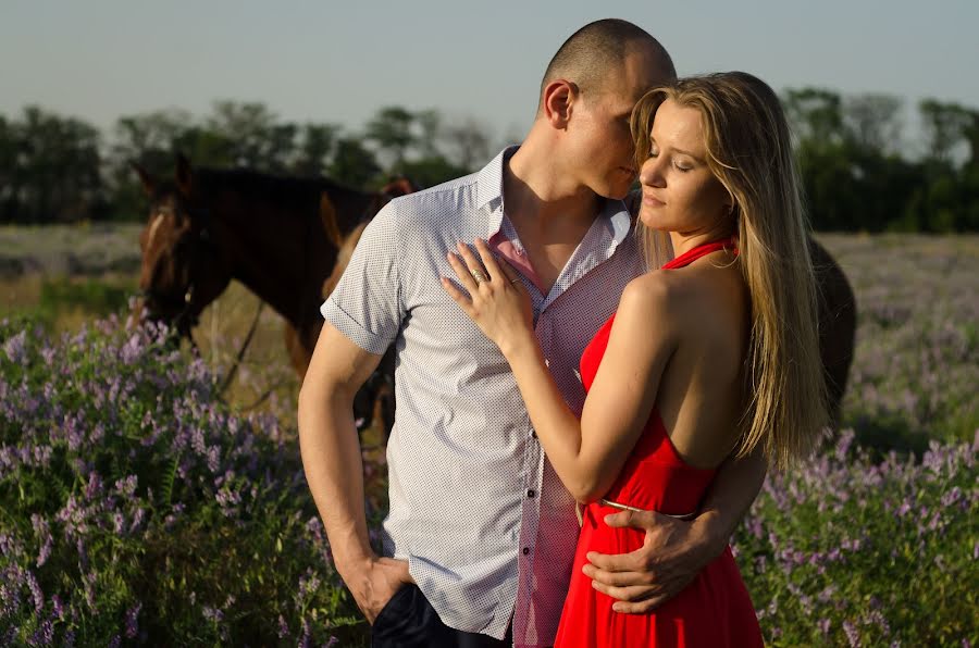 Jurufoto perkahwinan Artem Dorofeev (photozp). Foto pada 17 Ogos 2016