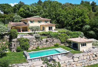 Villa avec piscine et jardin 19