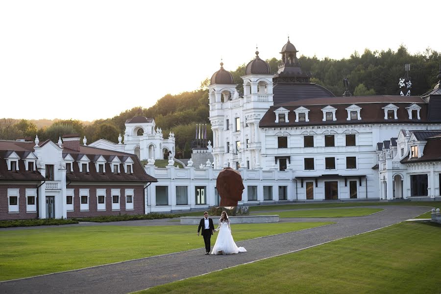 Fotograf ślubny Roman Kost (rkphotographer). Zdjęcie z 4 marca 2023