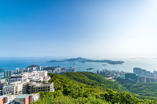 Prestige apartment / penthouse for rent in The Peak (Hong Kong) - Coastal city with green hills
