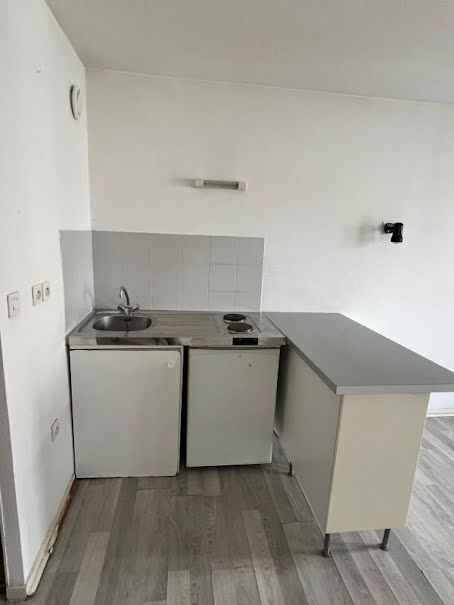 Location  appartement 1 pièce 33 m² à Toulouse (31000), 527 €