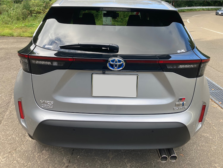 ヤリスクロスの愛車のお尻はこんな感じに関するカスタム事例の投稿画像1枚目
