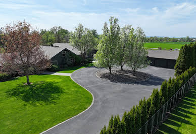 House with pool and garden 2