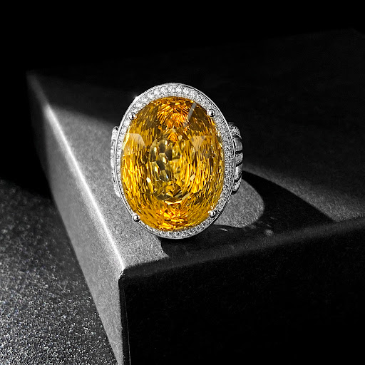 Title 3, Light and Extravagant Wind Jewelry Large Denier...