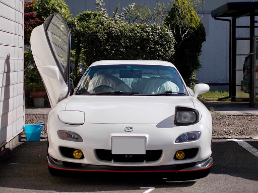 RX-7 FD3S用リトラクタブルライトカバー新品ですがF