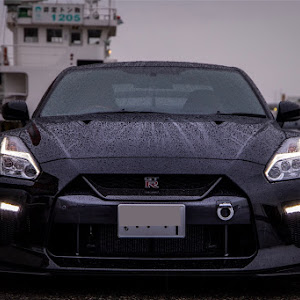 NISSAN GT-R R35