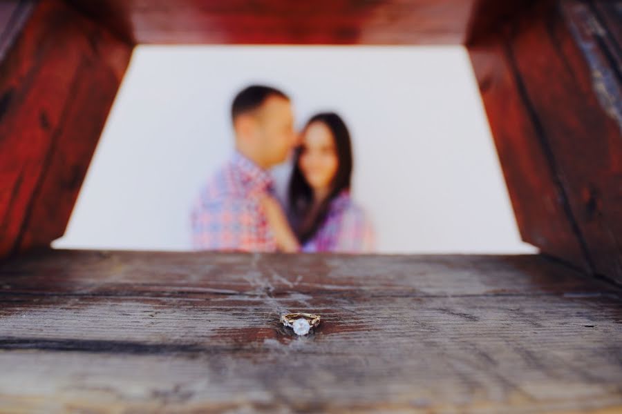 Fotografo di matrimoni Dan Alexa (danalexa). Foto del 3 aprile 2017