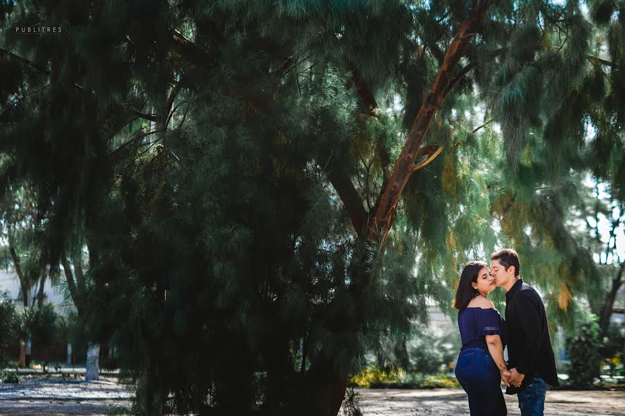 Fotógrafo de casamento Brayan Seminario Rodriguez (publitres). Foto de 9 de novembro 2018