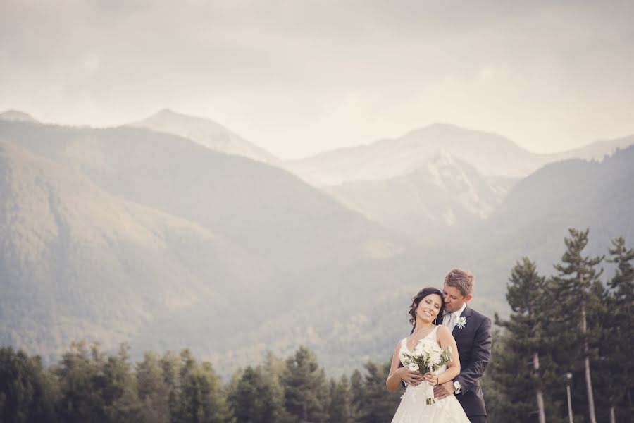 Fotógrafo de bodas Stanislav Stratiev (stratiev). Foto del 30 de diciembre 2017