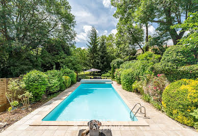 Maison avec piscine et terrasse 3