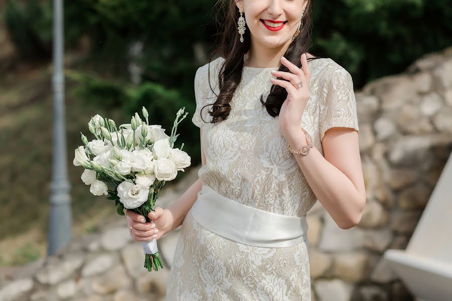 Fotógrafo de bodas Alena Ishina (colnce). Foto del 23 de junio 2018