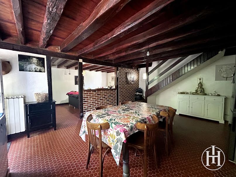 Vente maison 6 pièces 112.45 m² à Charenton-du-Cher (18210), 85 000 €