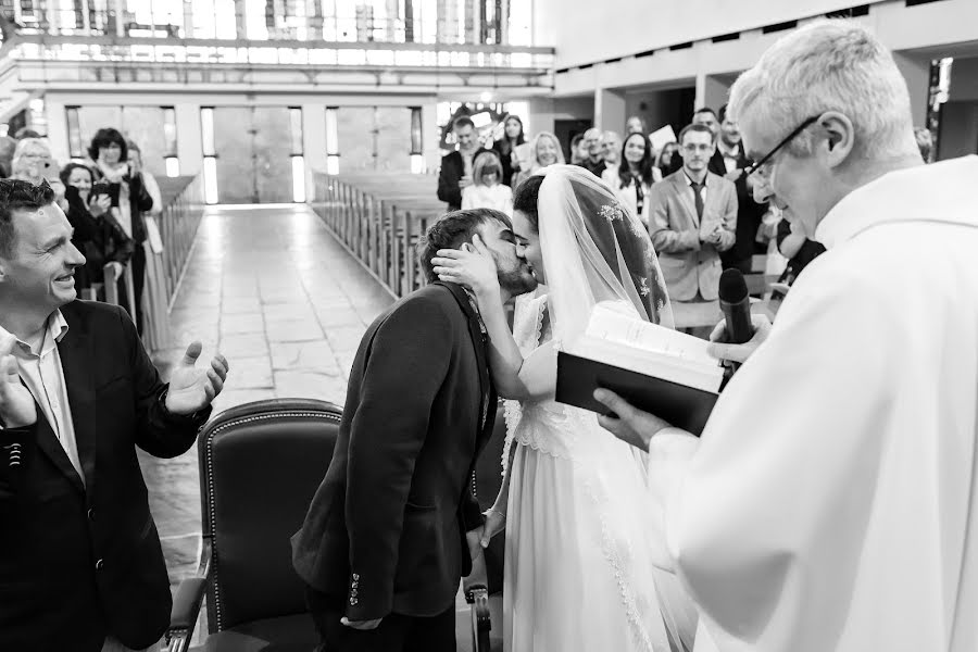 Fotografo di matrimoni Lucille Gaumard (lucilleimages). Foto del 15 aprile 2020