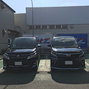 ヴォクシー ZWR80W