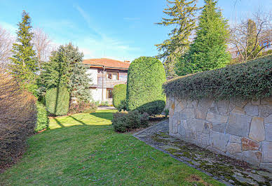 House with garden and terrace 3