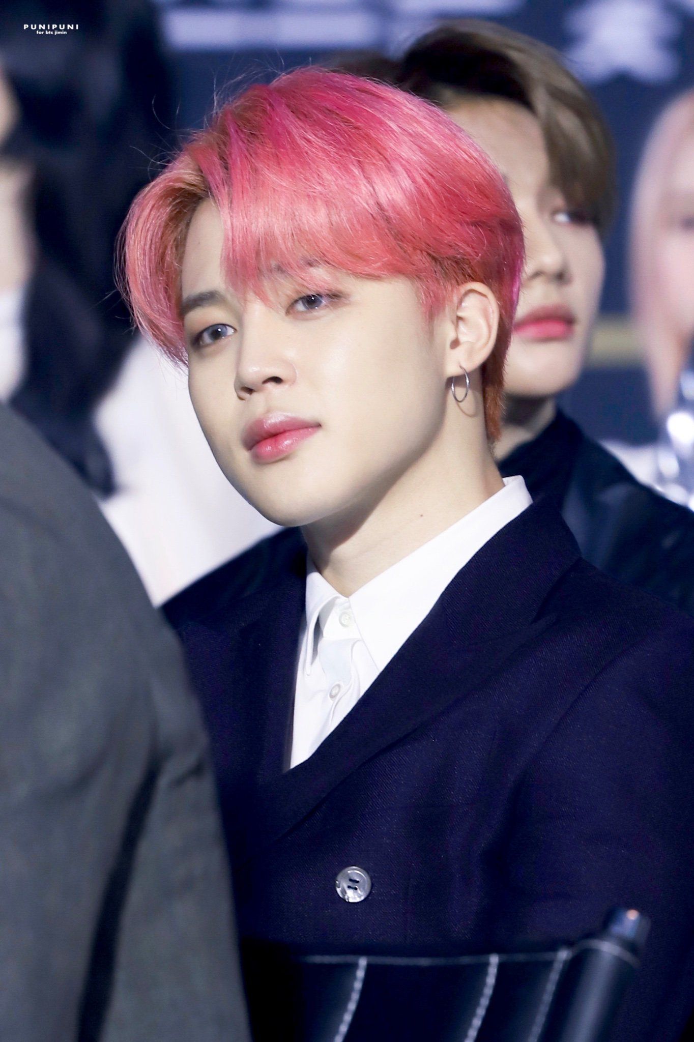 BTS Jimin's Eyeshadow Has Matched His Hair 9+ Times & It's So ...