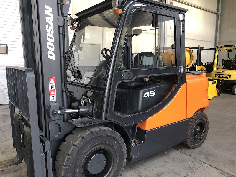 Picture of a DOOSAN G45SC-5