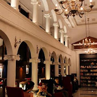 Moooon River Cafe & Books