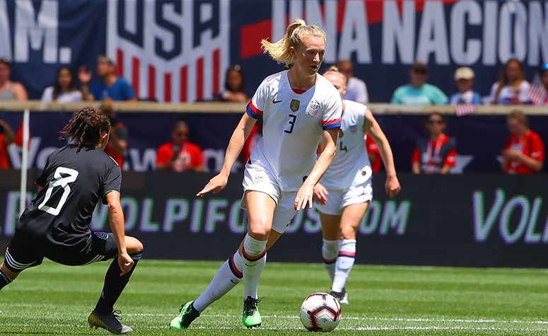 2. Sepak Bola Wanita Terbaik Bernama Samantha June Mewis