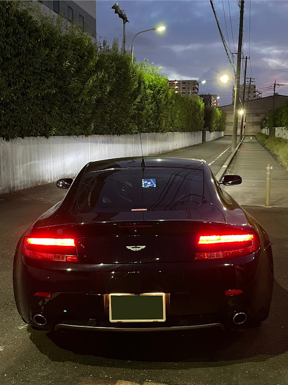 ヴァンテージ クーペの休日の楽しみ♪・アストンマーチン　V8ヴァンテージ・人気の無い裏路地・戸田市に関するカスタム事例の投稿画像2枚目