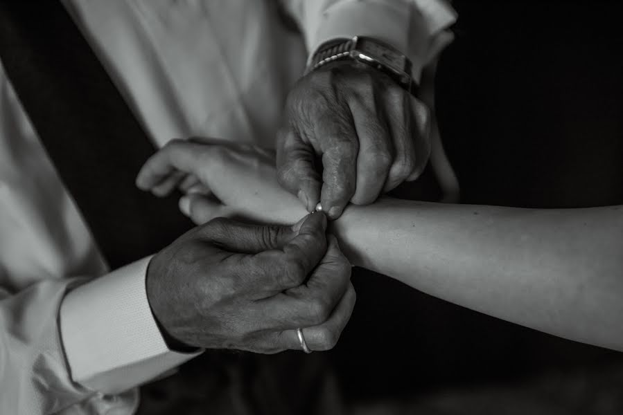 Fotógrafo de casamento Elena Partuleeva (mellwed). Foto de 31 de maio 2017