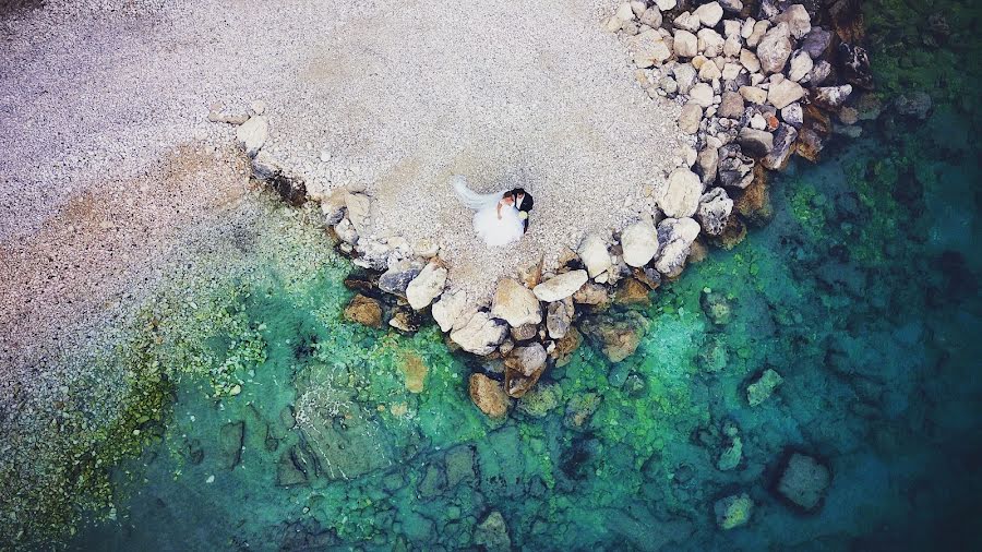 Wedding photographer Robert Pichler (lavieatelier). Photo of 12 February 2019