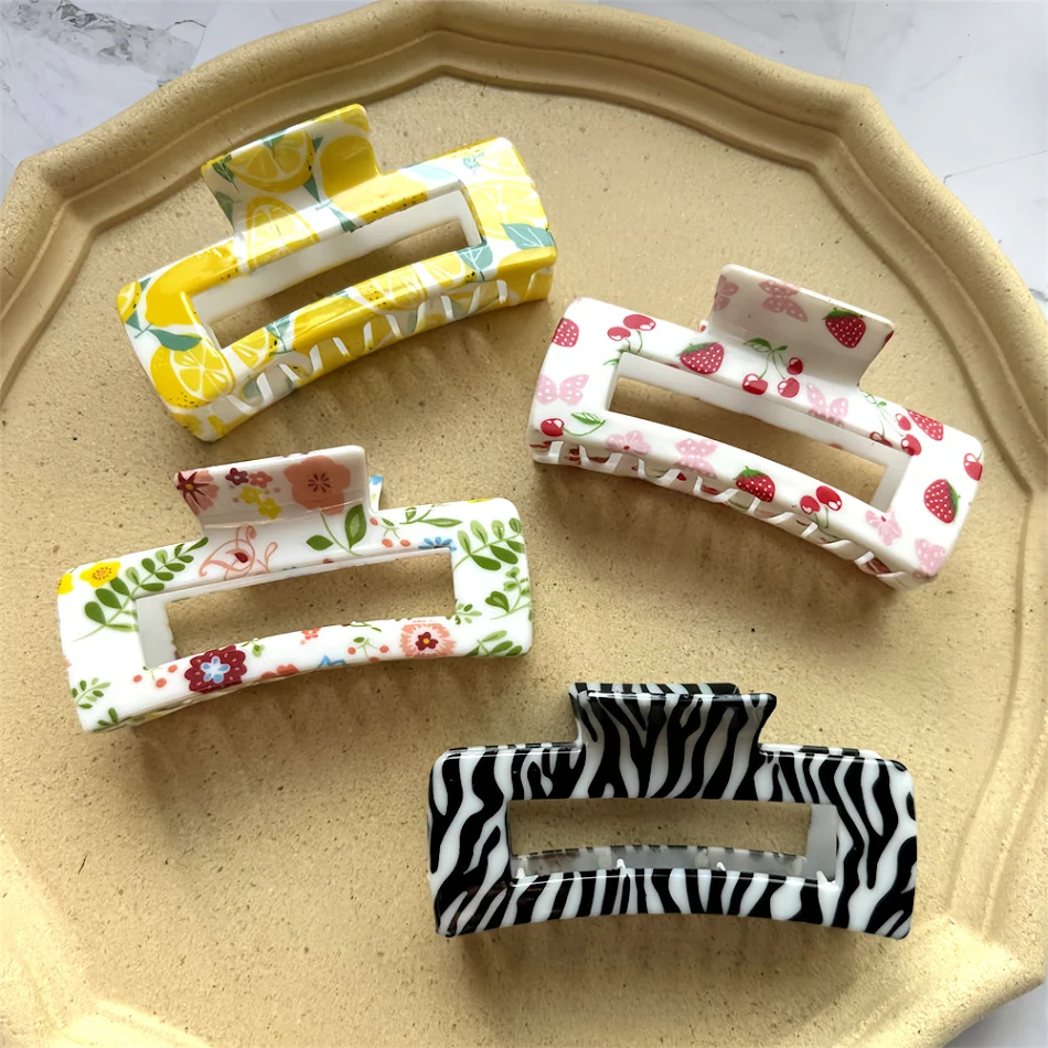 Barrettes pour cheveux femme avec motifs fruits imprimés en couleur, accessoires charmants pour sublimer votre coiffure et votre style.