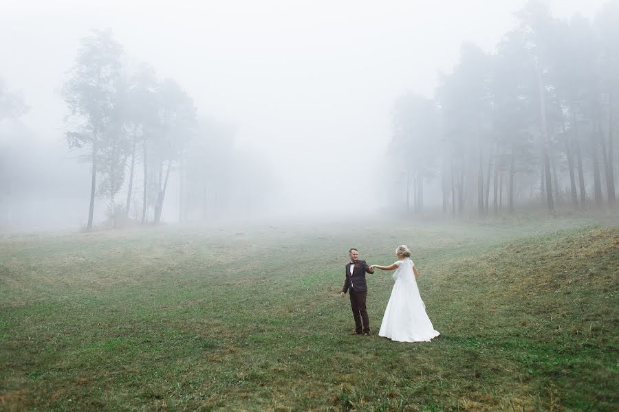 Fotógrafo de casamento Nikolay Khludkov (nikolaykhludkov). Foto de 18 de outubro 2016