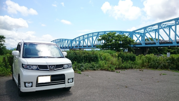 ゼストスパークの今日の1枚☺️✨・昼休憩中にパシャリ❕📷✨・７月も宜しくお願いします。・毎日暑いね☀🔥・新潟市の橋に関するカスタム事例の投稿画像1枚目