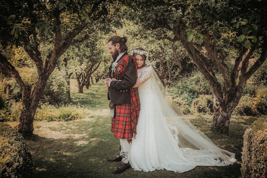 Fotógrafo de casamento Beverley Ellis-Gibson (vbsknya). Foto de 25 de agosto 2023