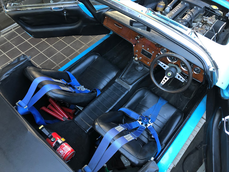 エランのロータス・ライトウエイトスポーツ・クラシックカー・シートベルト・オープンカーに関するカスタム事例の投稿画像1枚目