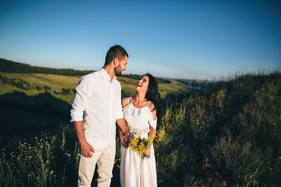 Wedding photographer Dmitriy Lavrov (lavrovdima). Photo of 30 August 2016