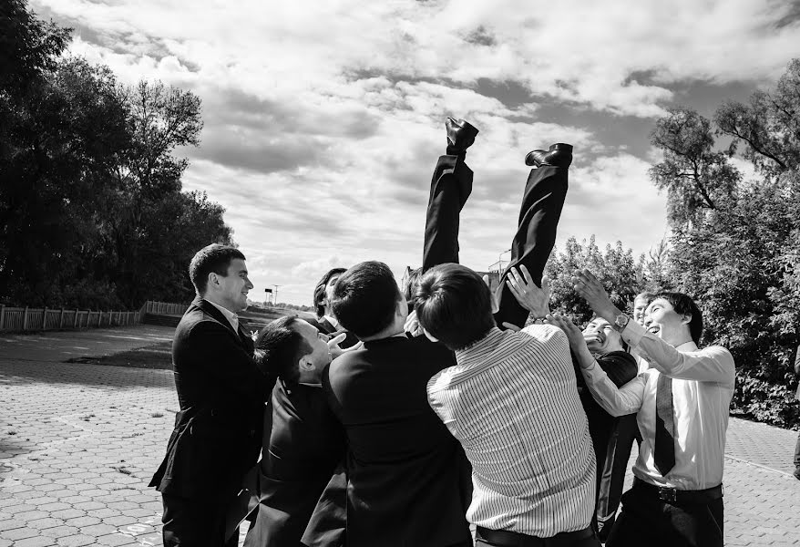 Fotógrafo de casamento Vladimir Kulikov (vovakul). Foto de 26 de setembro 2015