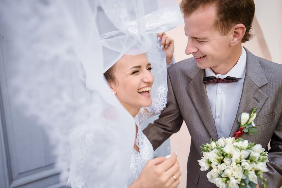 Fotógrafo de casamento Aleksey Ozerov (photolik). Foto de 10 de agosto 2018