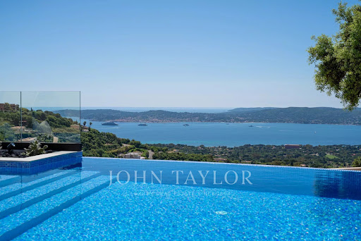 Property with pool 3