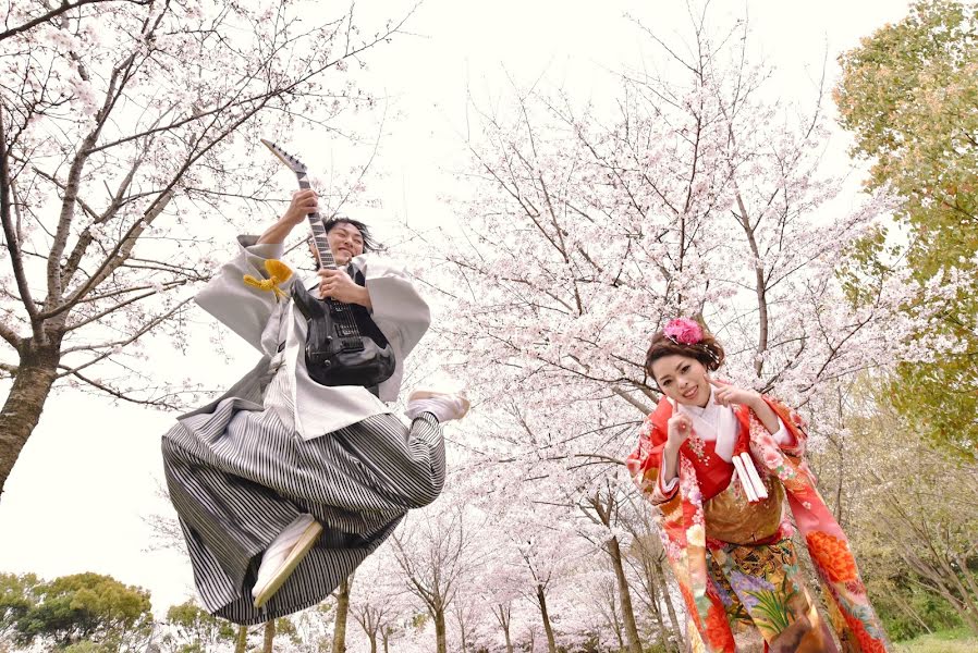 Fotógrafo de casamento Kazuki Ikeda (kikiphotoworks). Foto de 10 de novembro 2017