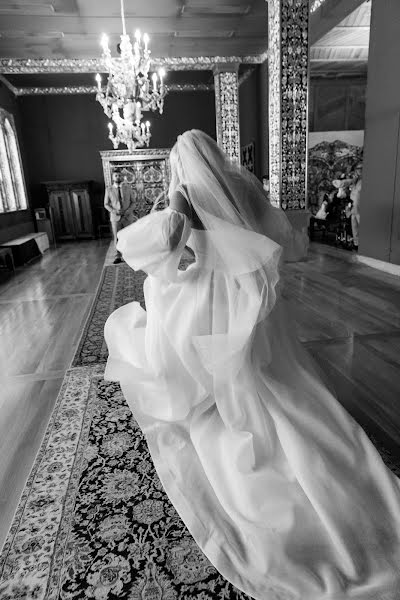 Wedding photographer Elina Larchenkova (okeyelina). Photo of 25 October 2022