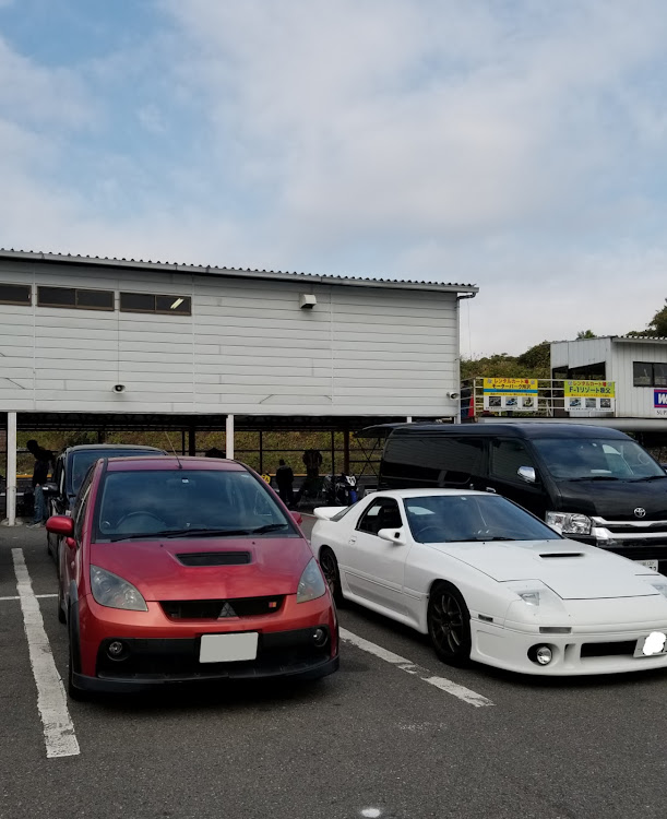 コルトラリーアートバージョンRのサーキット走行に関するカスタム事例の投稿画像1枚目