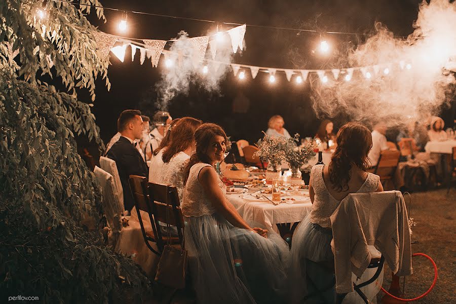 Fotógrafo de casamento Evgeniy Perfilov (perfilio). Foto de 28 de setembro 2017